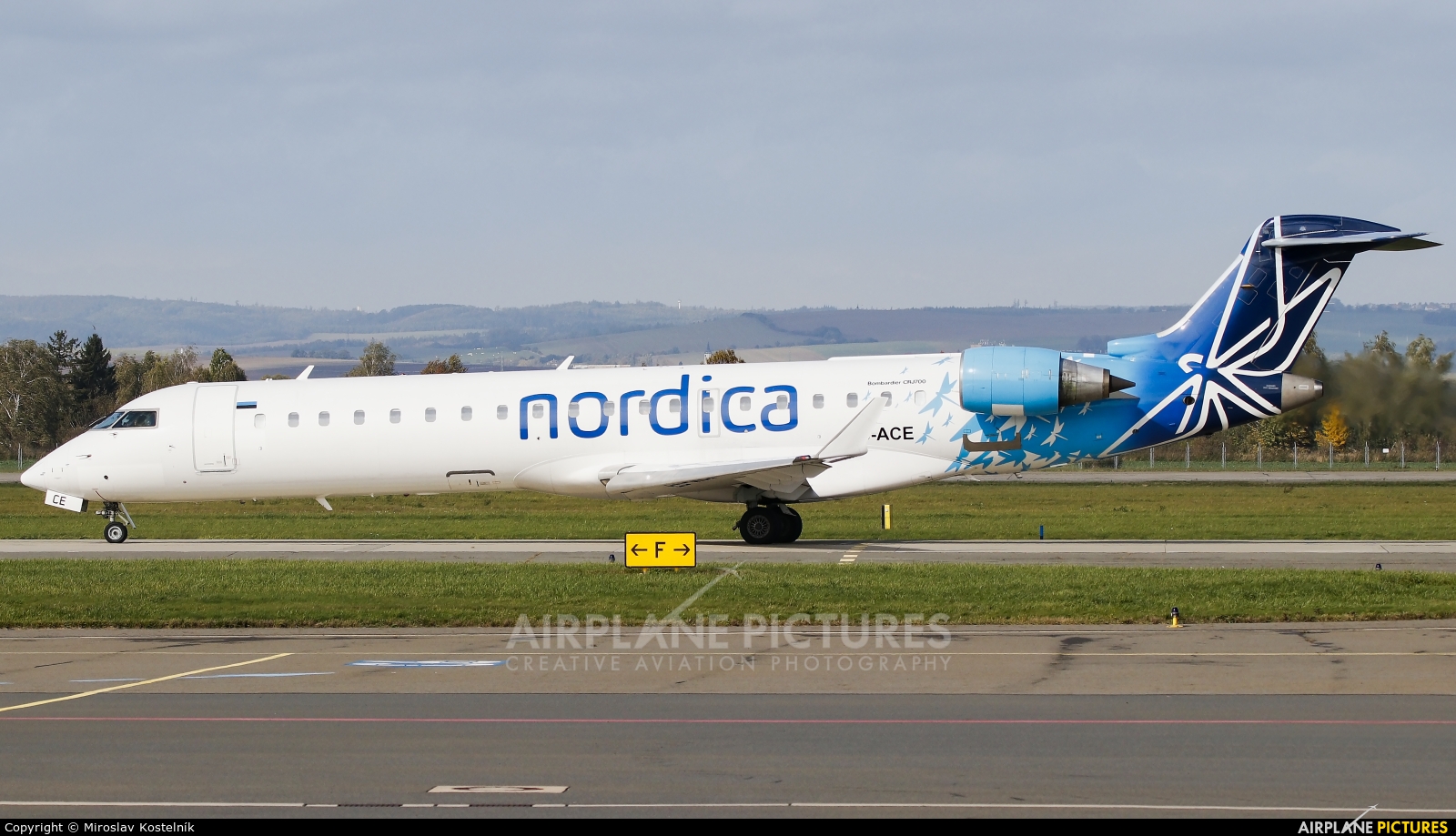 Nordica ES-ACE aircraft at Ostrava Mošnov