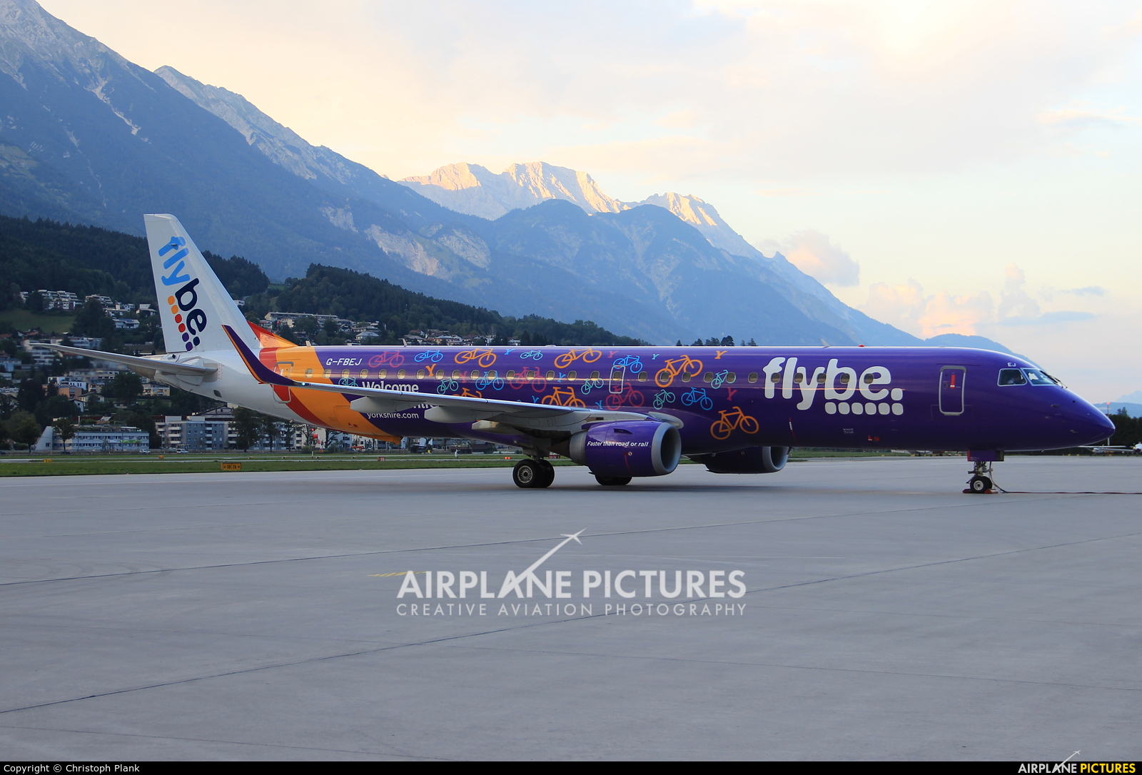 Flybe G-FBEJ aircraft at Innsbruck