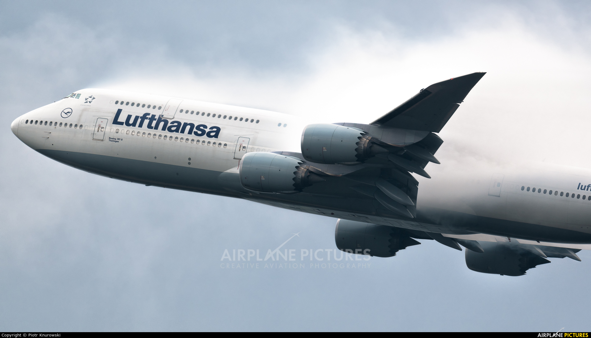Lufthansa D-ABYH aircraft at Frankfurt