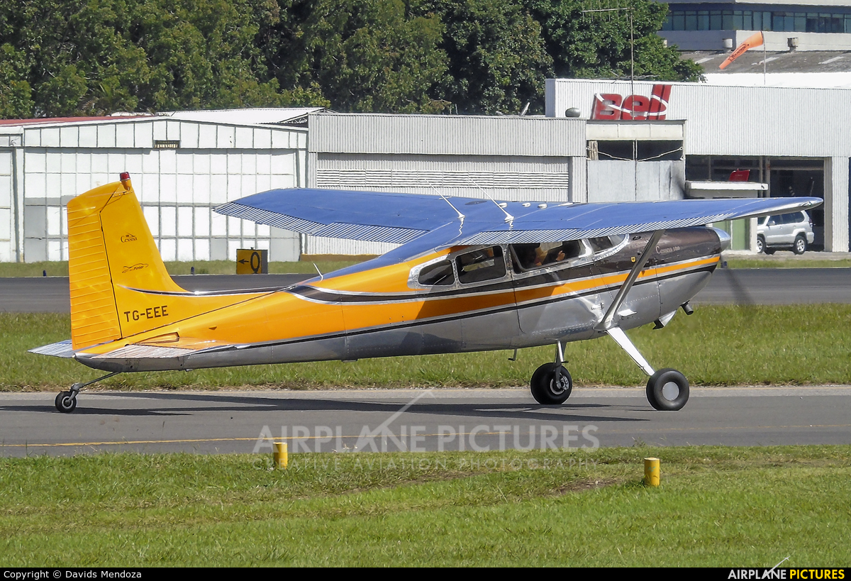 Private TG-EEE aircraft at Guatemala - La Aurora