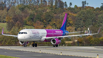 HA-LXL - Wizz Air Airbus A321 aircraft