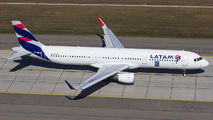 CC-BEQ - LATAM Airbus A321 aircraft