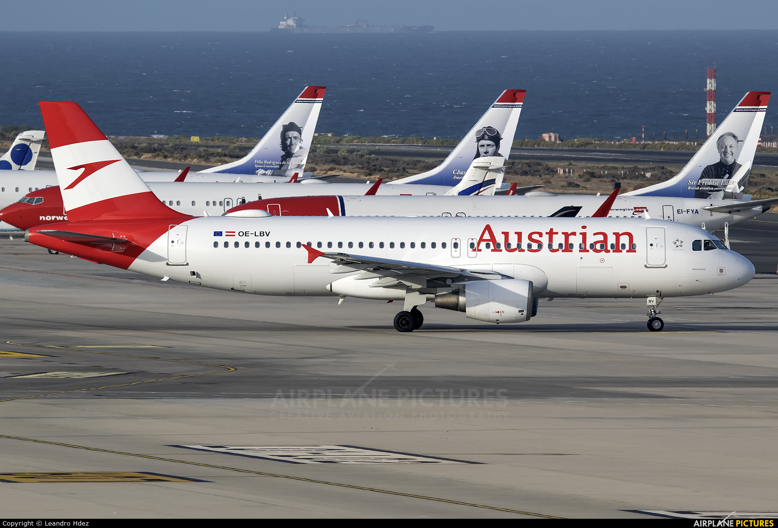 Austrian Airlines/Arrows/Tyrolean OE-LBV aircraft at Aeropuerto de Gran Canaria