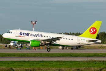 VP-BTN - S7 Airlines Airbus A319