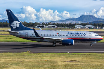 N997AM - Aeromexico Boeing 737-700