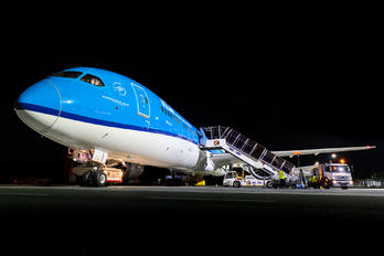 PH-BKC - KLM Boeing 787-10 Dreamliner