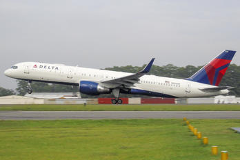 N556NW - Delta Air Lines Boeing 757-200