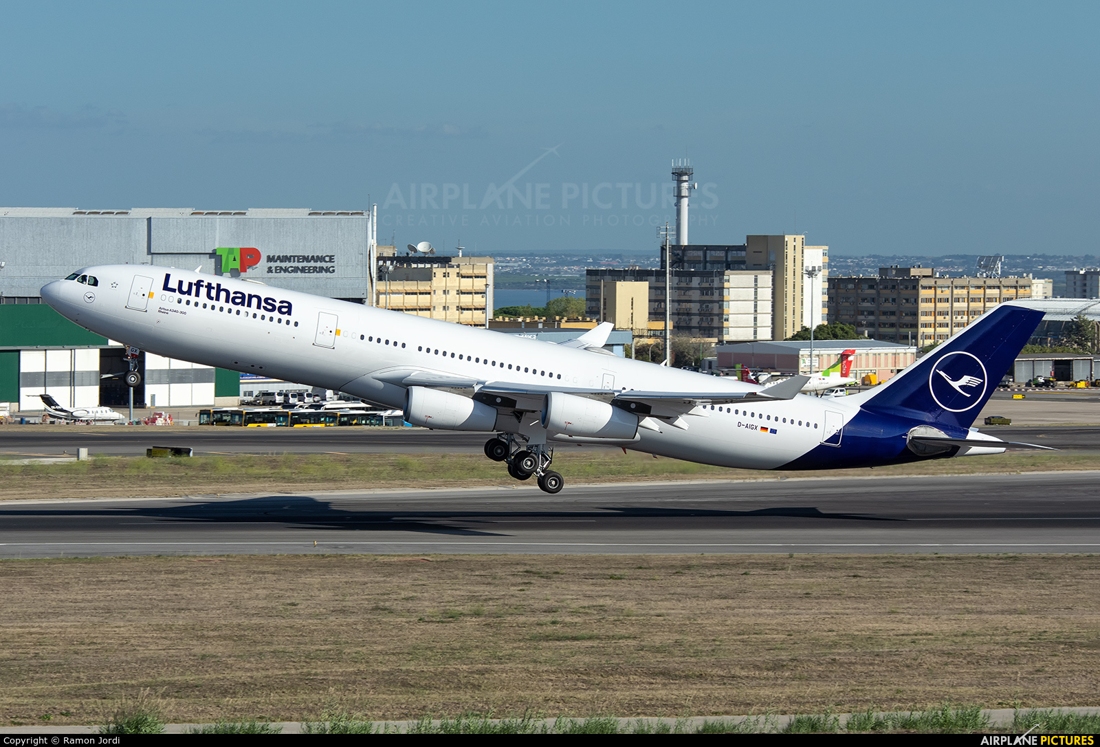 Lufthansa D-AIGX aircraft at Lisbon