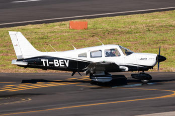 TI-BEV - Aerotica Piper PA-28 Archer
