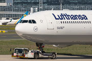 D-AIFC - Lufthansa Airbus A320 aircraft