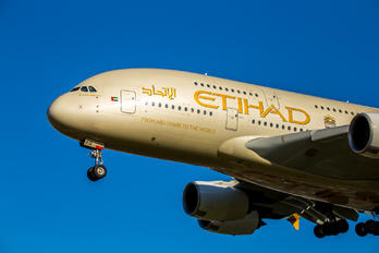 A6-APD - Etihad Airways Airbus A380