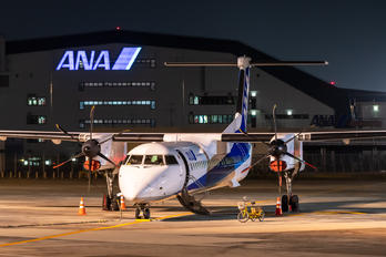 - - ANA Wings de Havilland Canada DHC-8-400Q / Bombardier Q400