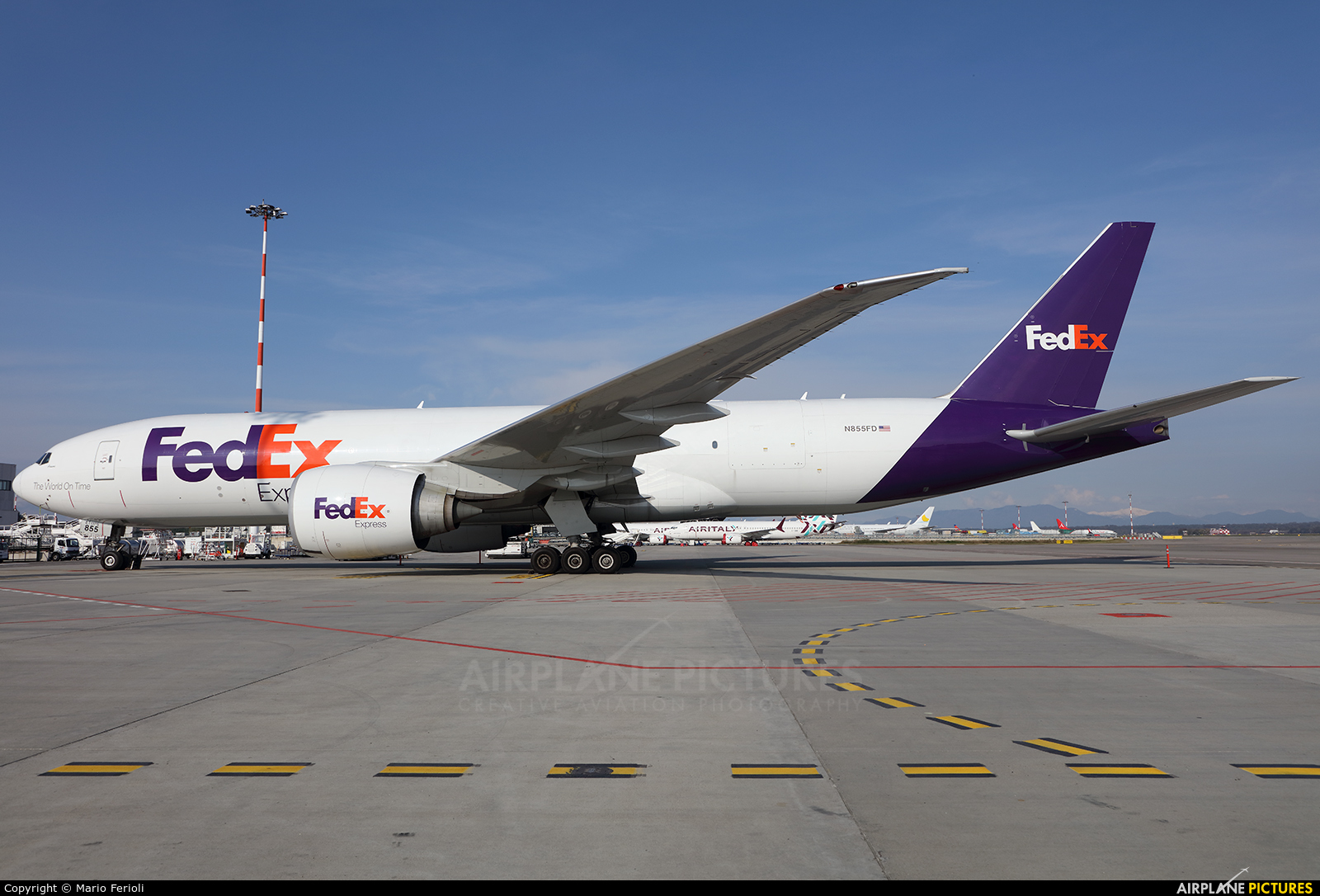 FedEx Federal Express N855FD aircraft at Milan - Malpensa