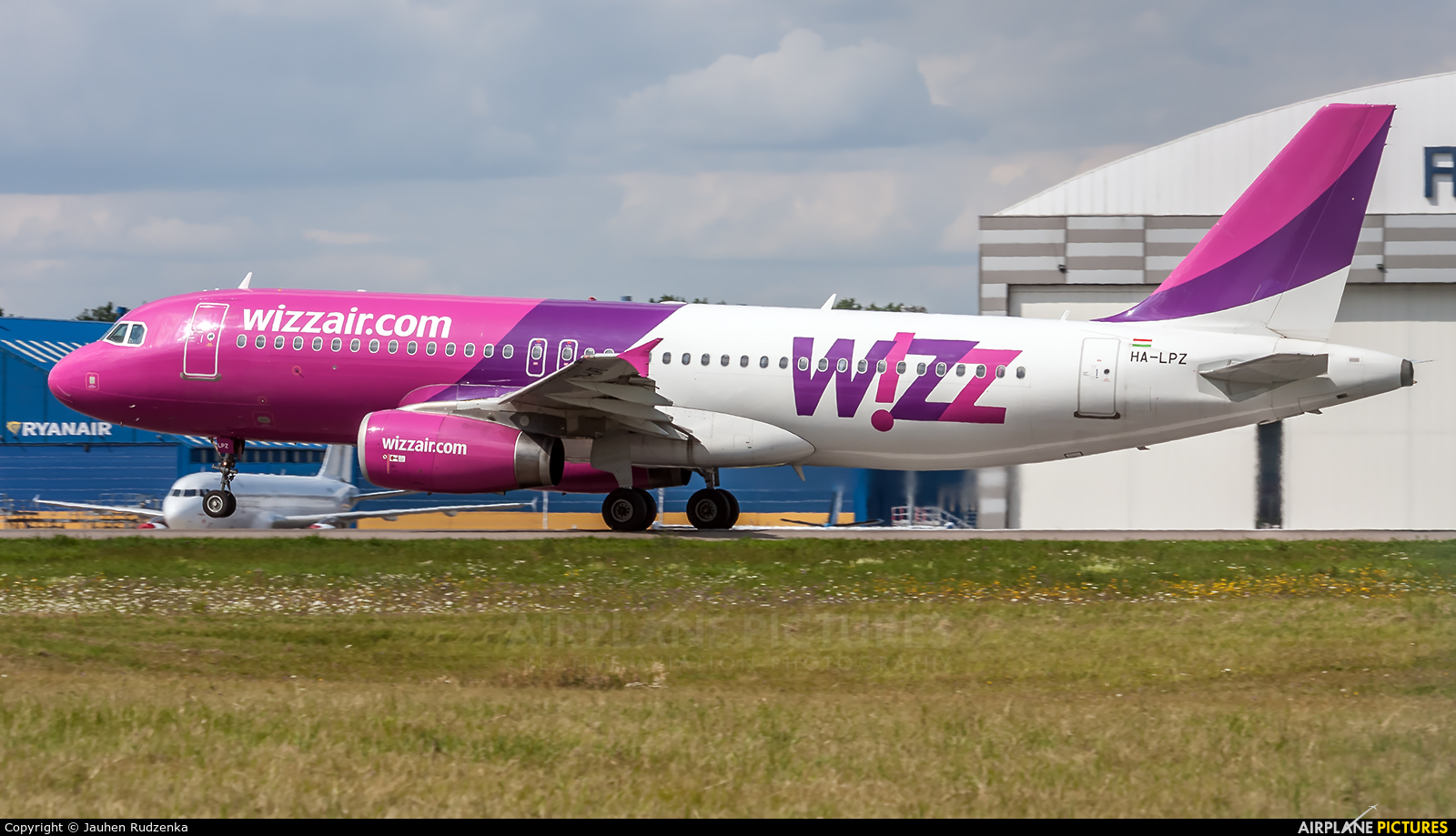 Wizz Air HA-LPZ aircraft at Kaunas Intl