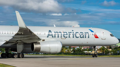 N940UW - American Airlines Boeing 757-200
