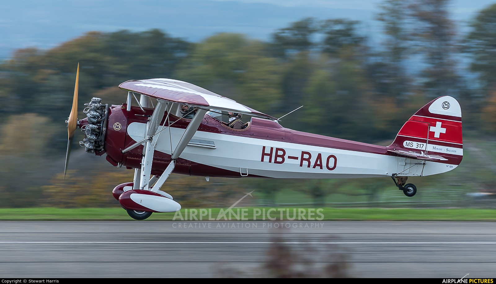 Private HB-RAO aircraft at Lausanne - La Blécherette