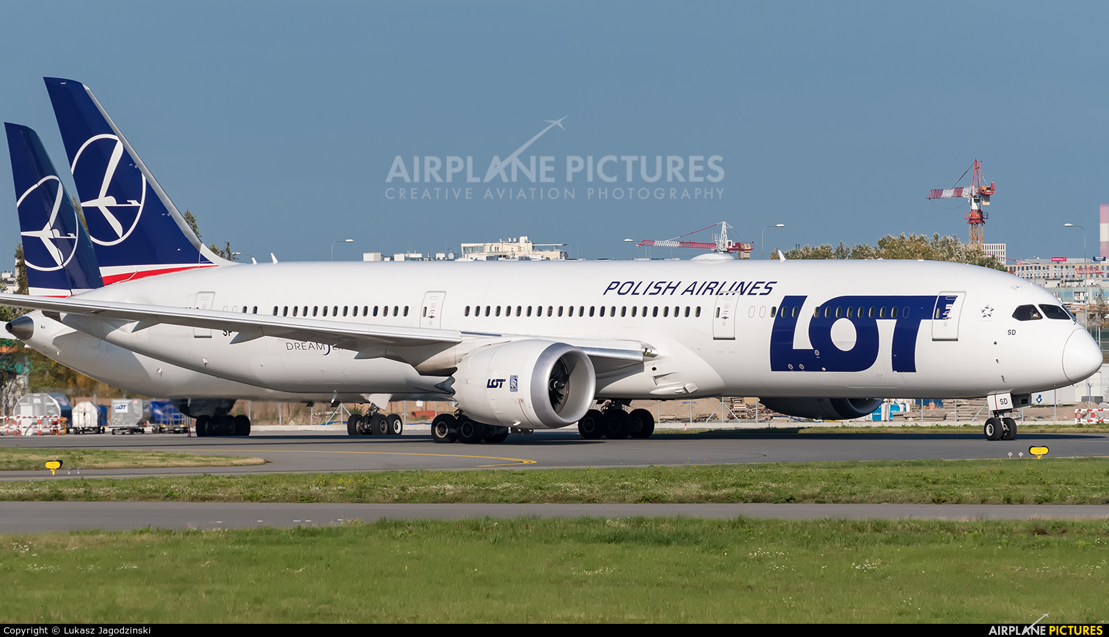 LOT - Polish Airlines SP-LSD aircraft at Warsaw - Frederic Chopin