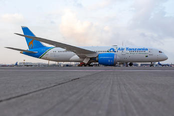 5H-TCG - Air Tanzania Boeing 787-8 Dreamliner