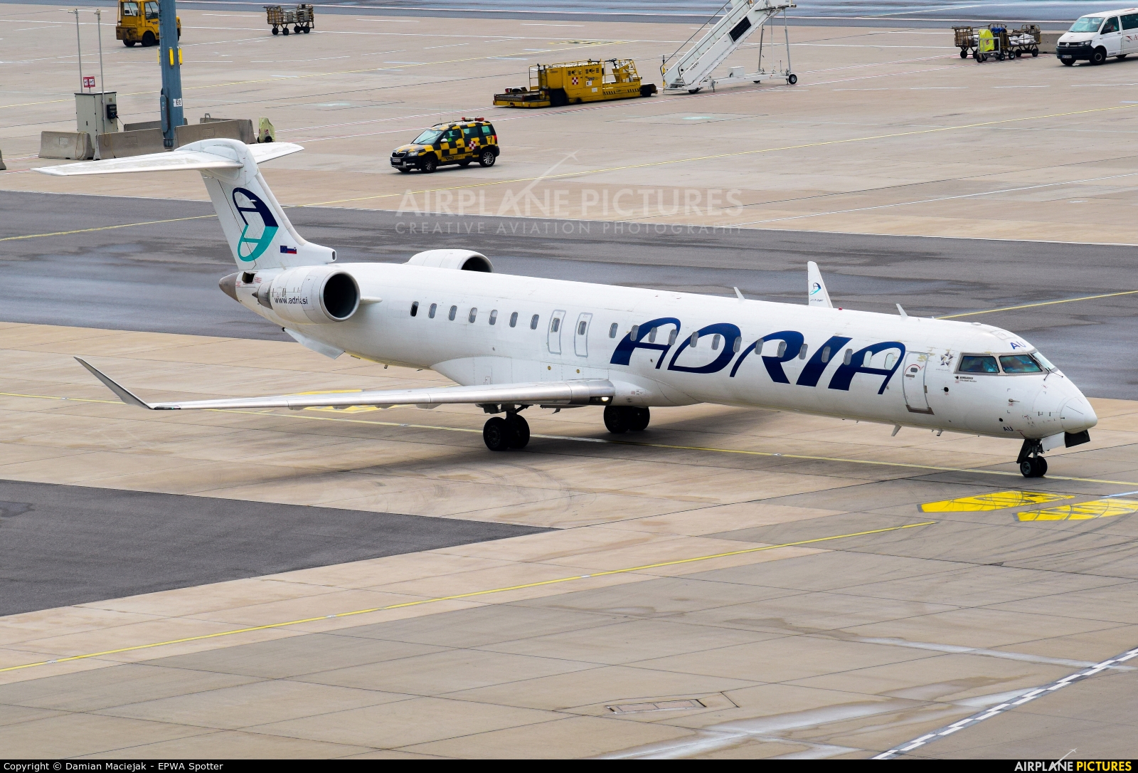 Adria Airways S5-AAU aircraft at Vienna - Schwechat
