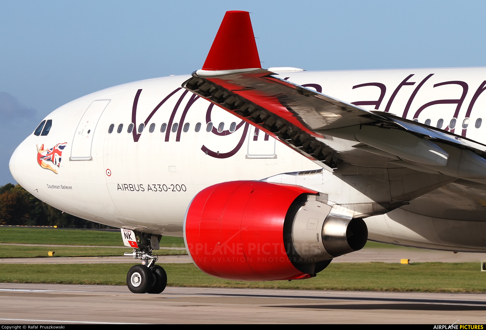 Virgin Atlantic G-VMNK aircraft at Manchester