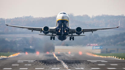 EI-EFD - Ryanair Boeing 737-800