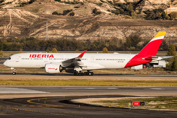 EC-NDR - Iberia Airbus A350-900
