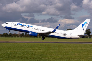 YR-BMI - Blue Air Boeing 737-800