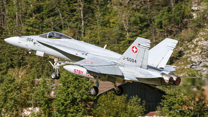 J-5004 - Switzerland - Air Force McDonnell Douglas F/A-18C Hornet