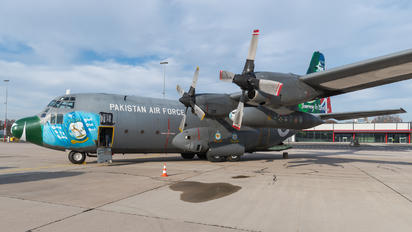 4178 - Pakistan - Air Force Lockheed C-130E Hercules