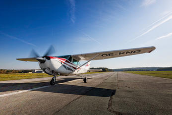 OE-KNG - Private Cessna 182 Skylane RG
