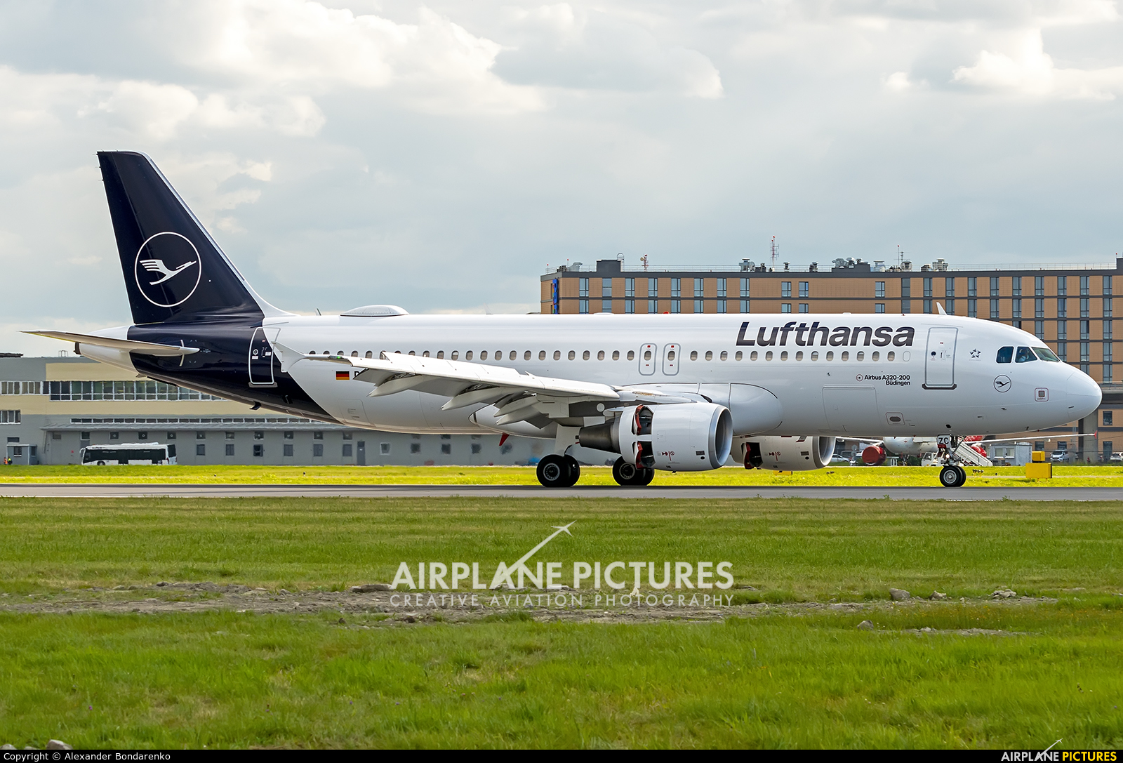 Lufthansa D-AIZC aircraft at St. Petersburg - Pulkovo