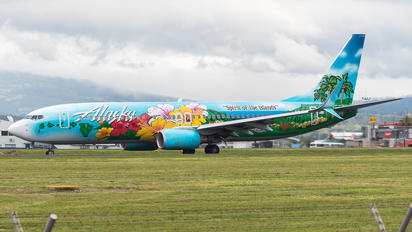 N560AS - Alaska Airlines Boeing 737-800