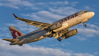 A7-AHT - Qatar Airways Airbus A320