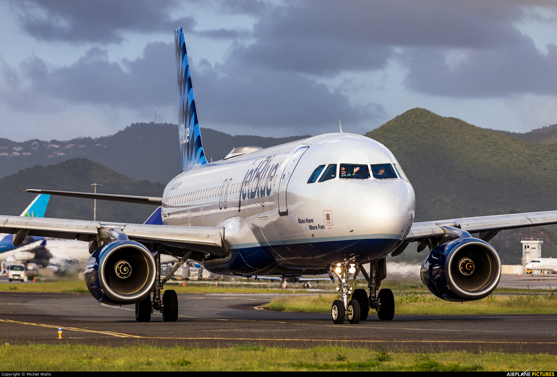 JetBlue Airways N645JB aircraft at Sint Maarten - Princess Juliana Intl