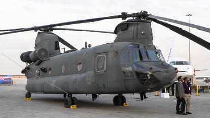 2517 - United Arab Emirates - Air Force Boeing CH-47F Chinook
