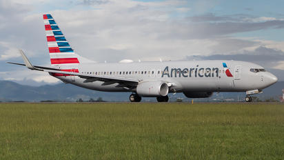 N944NN - American Airlines Boeing 737-800