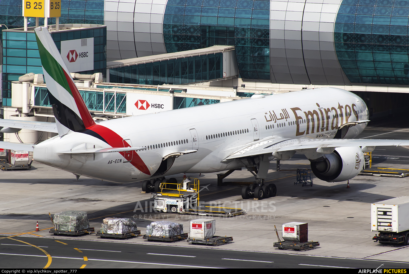 Emirates Airlines A6-ECN aircraft at Dubai Intl
