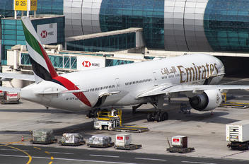 A6-ECN - Emirates Airlines Boeing 777-300ER