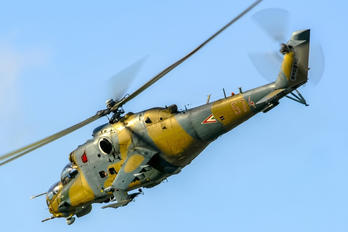 574 - Hungary - Air Force Mil Mi-24D