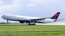 N820NW - Delta Air Lines Airbus A330-300 aircraft