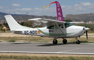 EC-NDO - Private Cessna 182 Skylane (all models except RG)