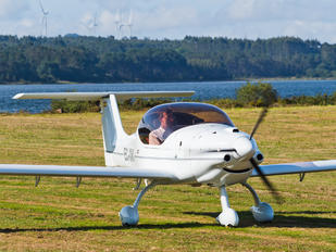 EC-XNU - Private Dyn Aero MCR01 ULC