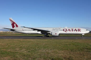 A7-BEJ - Qatar Airways Boeing 777-31H(ER)