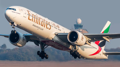 A6-ENW - Emirates Airlines Boeing 777-300ER