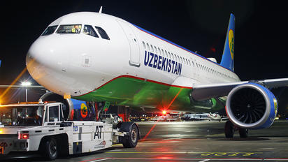 UK32022 - Uzbekistan Airways Airbus A320 NEO