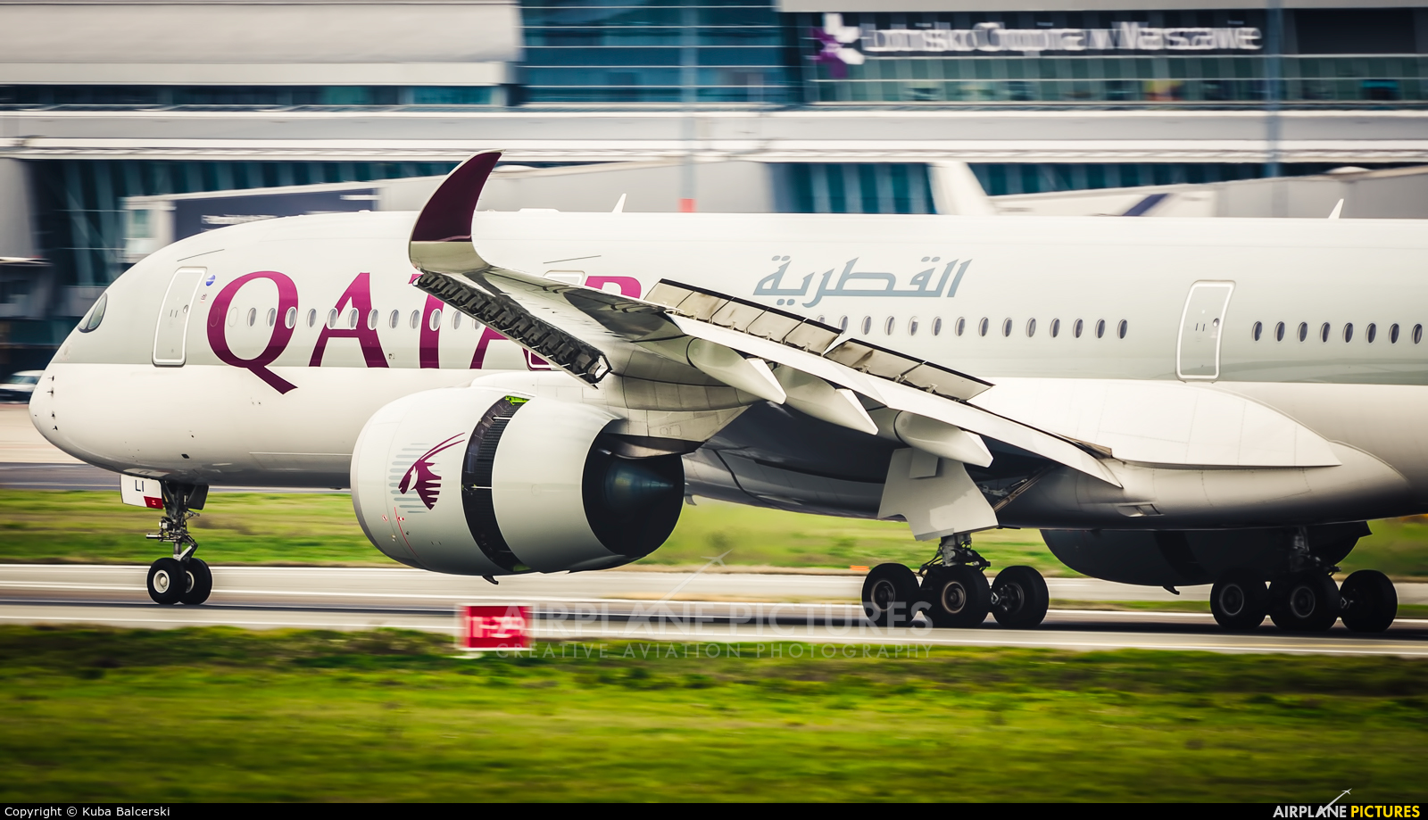 Qatar Airways A7-ALI aircraft at Warsaw - Frederic Chopin