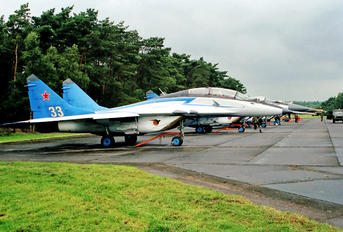33 - Russia - Air Force Mikoyan-Gurevich MiG-29UB