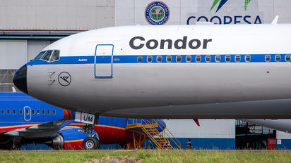D-ABUM - Condor Boeing 767-300ER
