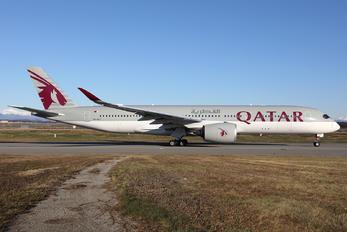 A7-ALT - Qatar Airways Airbus A350-900