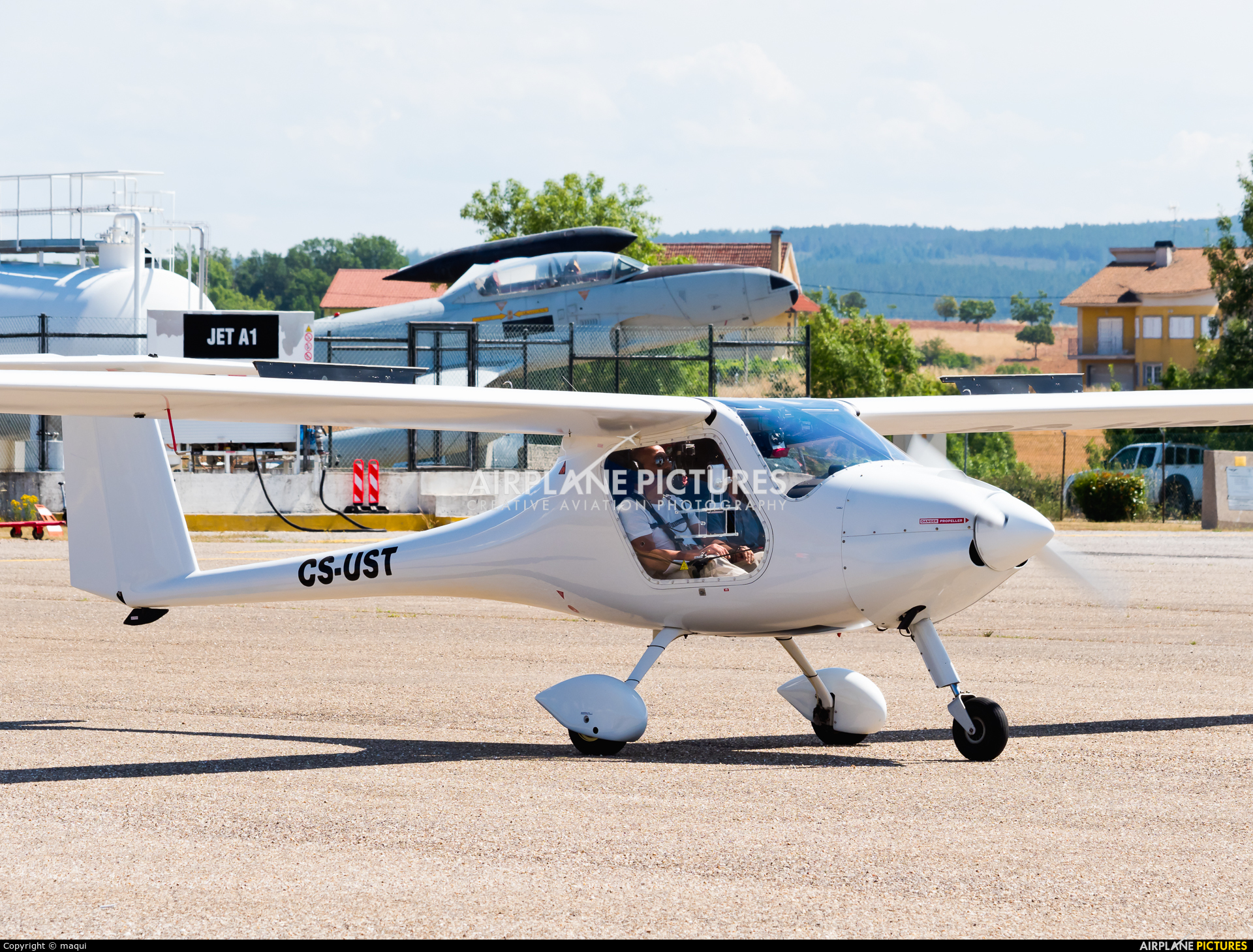 Private CS-UST aircraft at Bragança